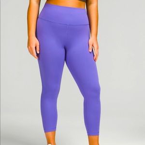 NWT Wunder Train Tight 25”